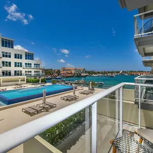 Luxurious Ocean Front With Sunset Views 2 Bed-2 Bath Oranjestad