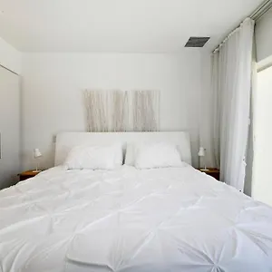 Luxurious Ocean Front With Sunset Views 2 Bed-2 Bath Oranjestad
