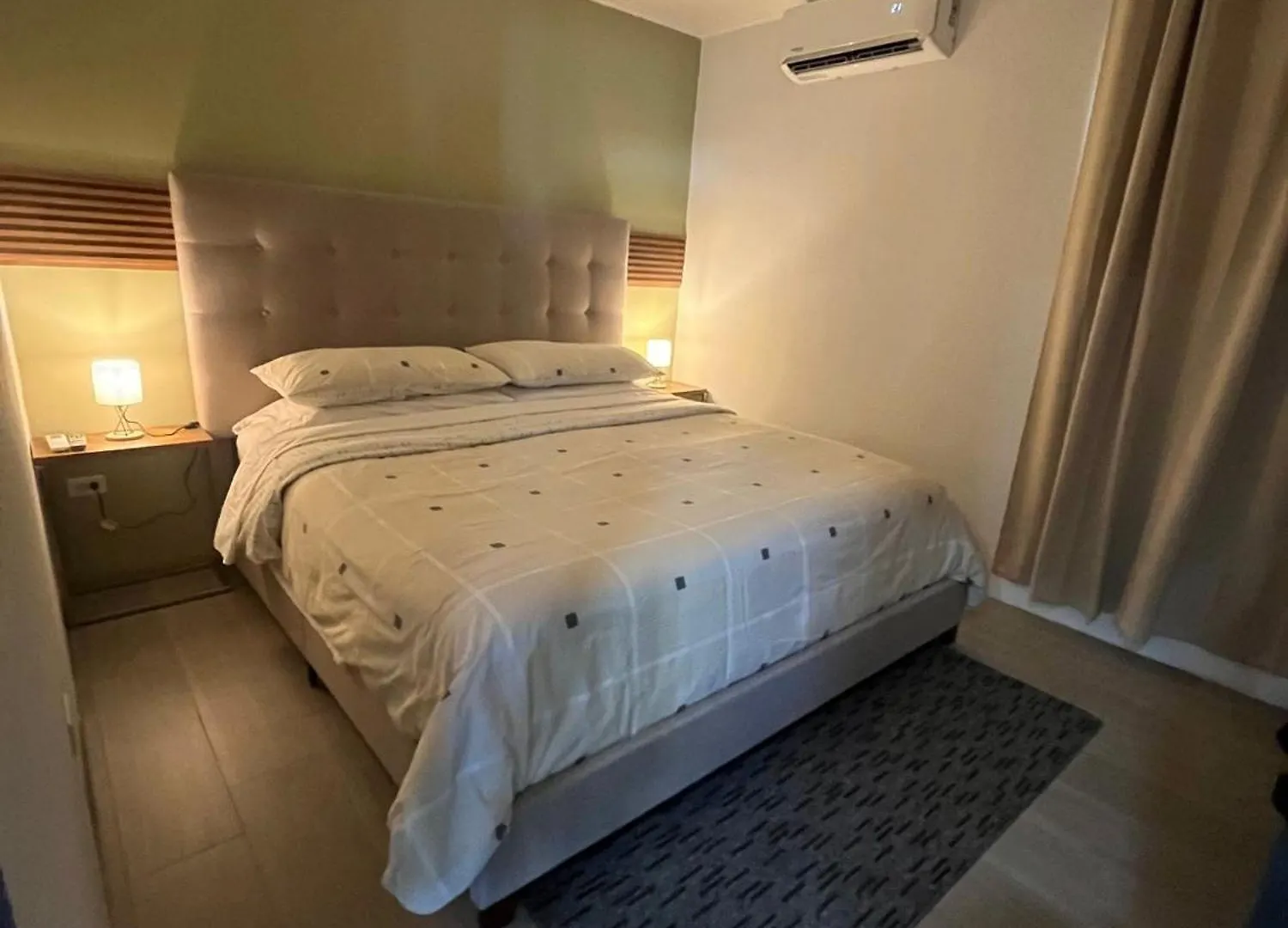 Paraguana Inn Noord