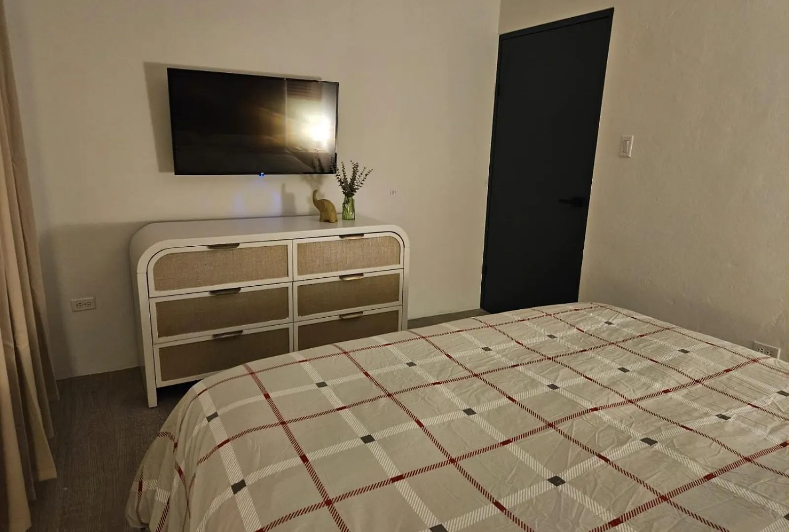 Paraguana Inn Noord 0*,